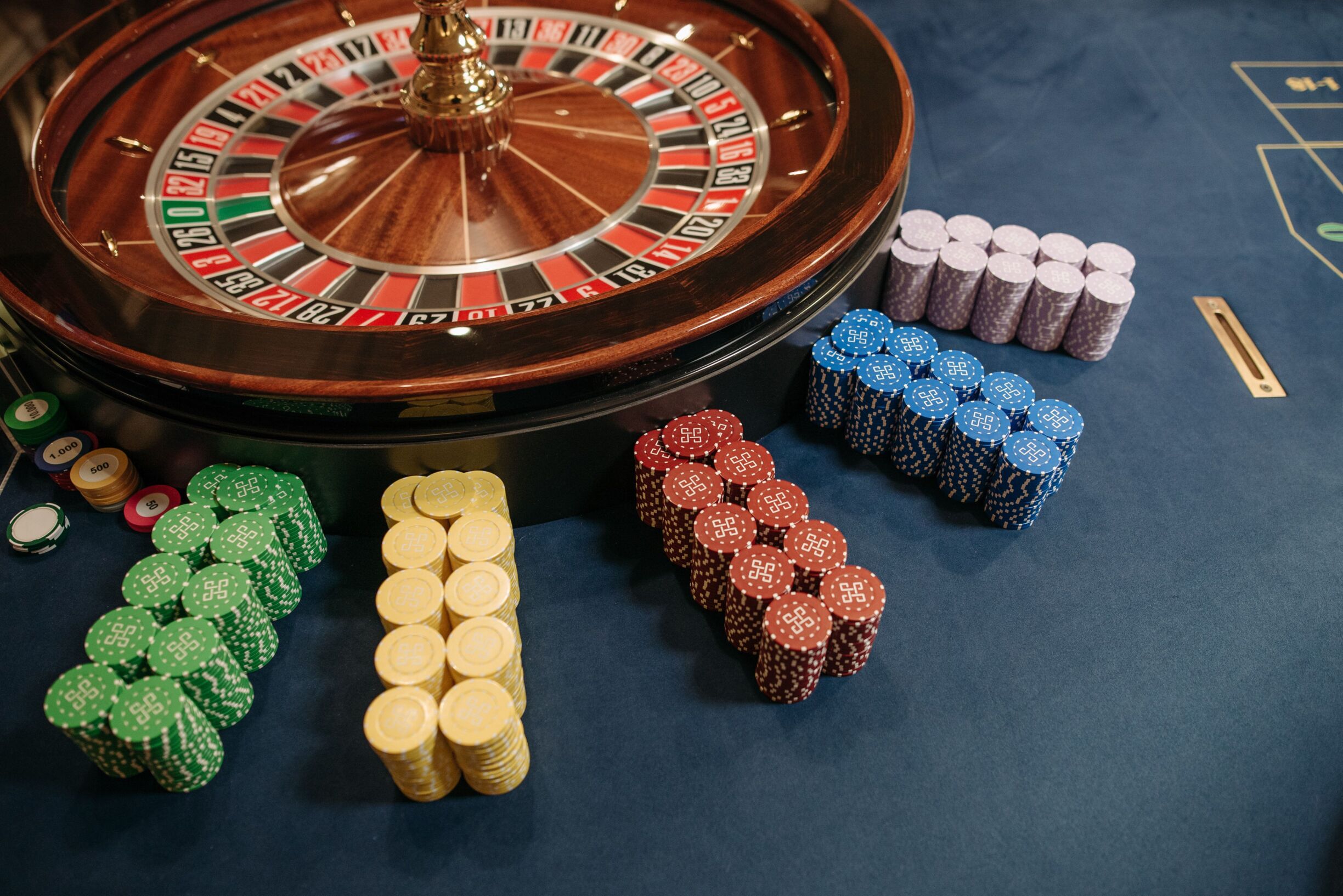 Custom casino party decor